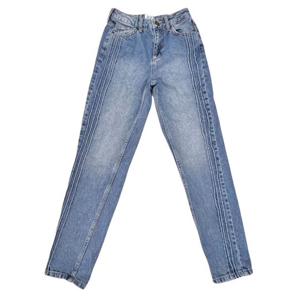 BDG High Rise Pintuck MOM Jeans
